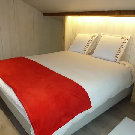 Les Parfums De Madeleine Bed & Breakfast 3*